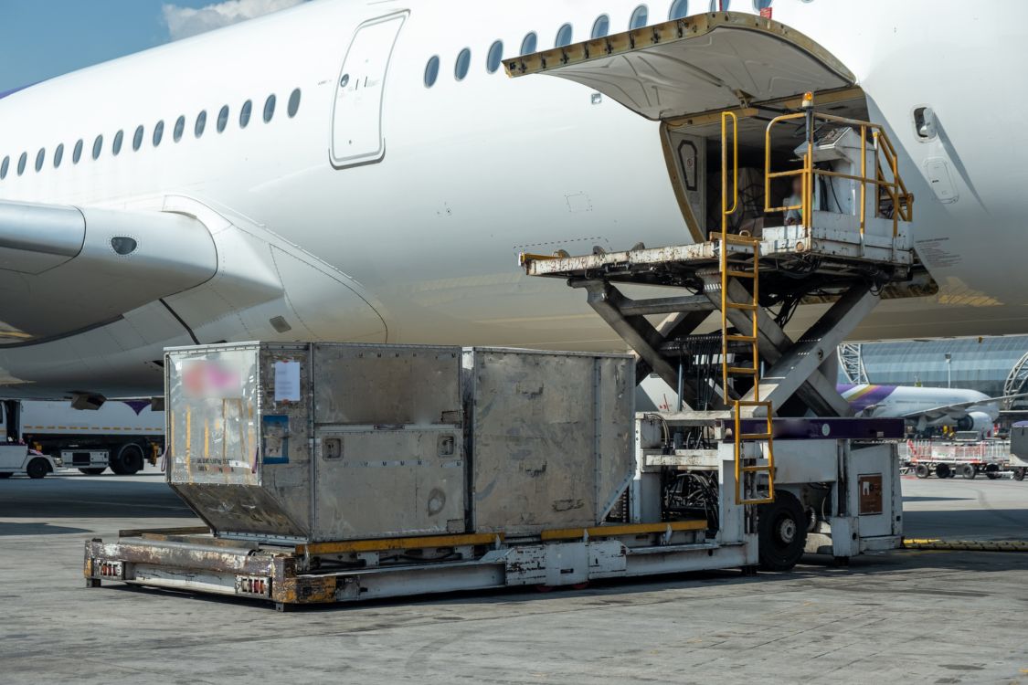 dịch vụ vận chuyển đường hàng không quốc tế ledico shipping (4)